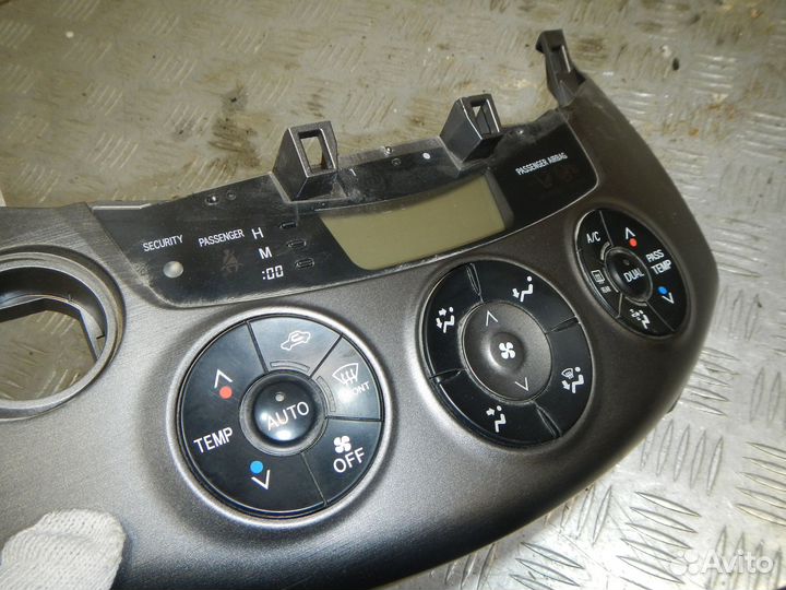 Блок управления климатической установкой, Toyota