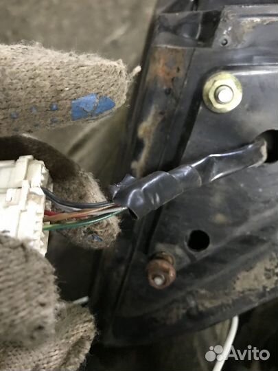 Зеркало заднего вида боковое левое