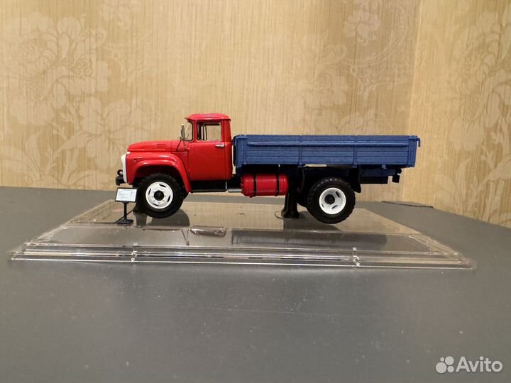 1:43 Модель ЗИЛ-138 (1977 год) бортовой газобалонн