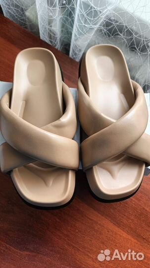 Шлепанцы женские