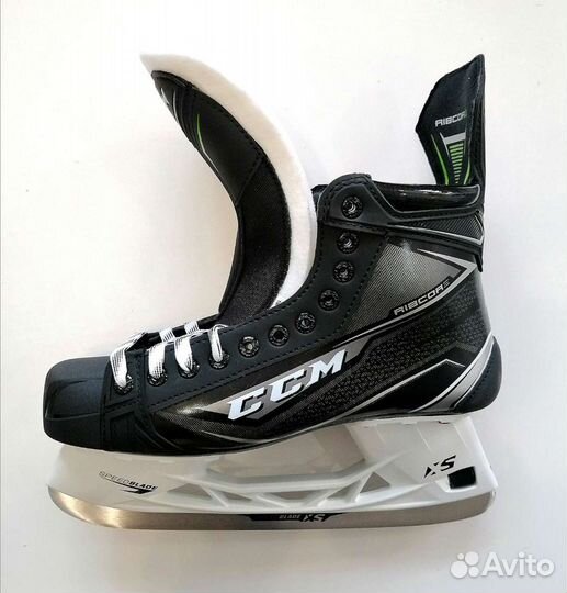 Коньки новые ccm ribcore 76k