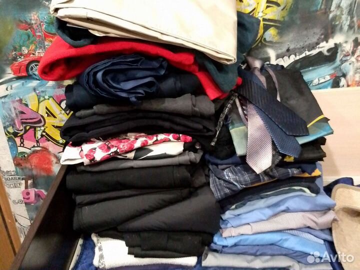 Вещи пакетом отдам бесплатно