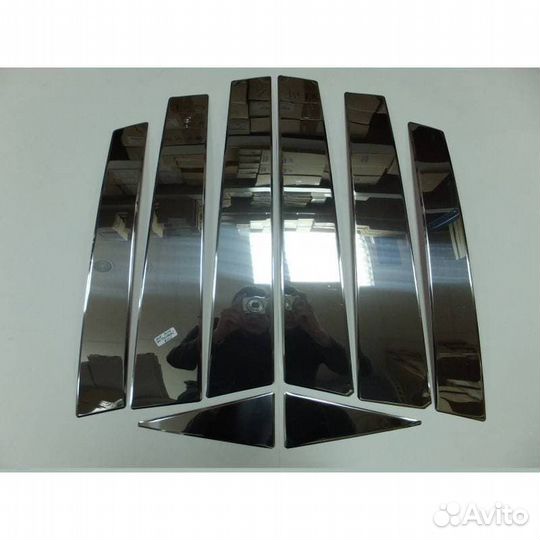 Молдинги дверных стоек VW Touareg 2010