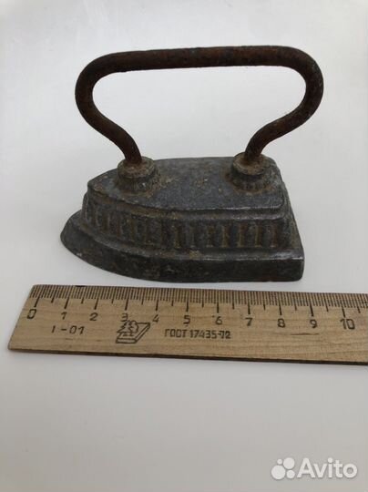 Старинный утюг мини