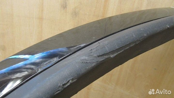 Накладка крыла переднего левого Volvo XC90 2002-20