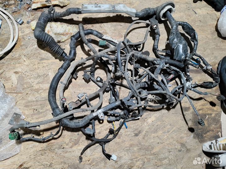 Праводка двигателя 24011-EJ30B infiniti m35 M45