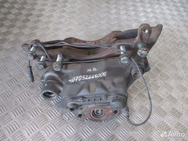 Суппорт задний левый Mercedes-Benz A9444201002