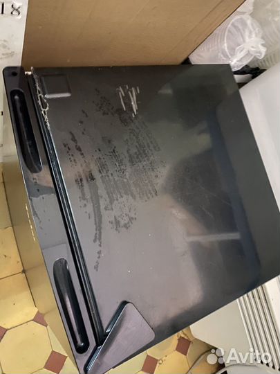 Продам мини холодильник Tesler