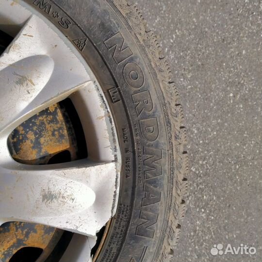 R14 Nokian Tyres Nordman 4 175/65, PCD 4x100 DIA 54.1