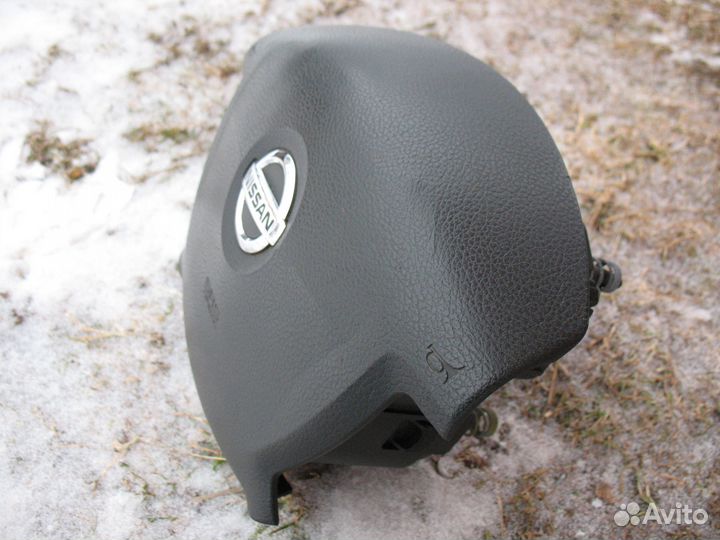 Подушка безопасности в руль Nissan Primera P12