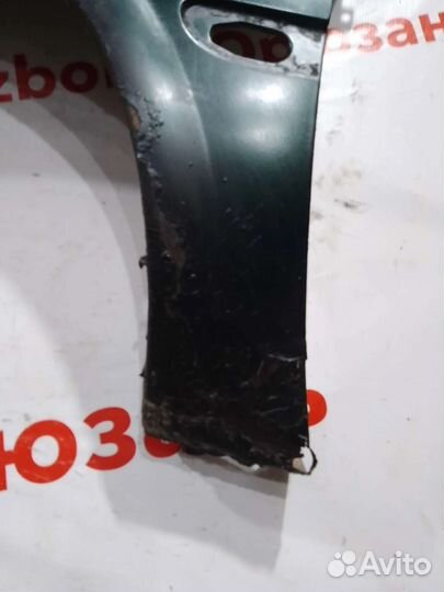 Крыло левое Opel Vectra B с дефектами