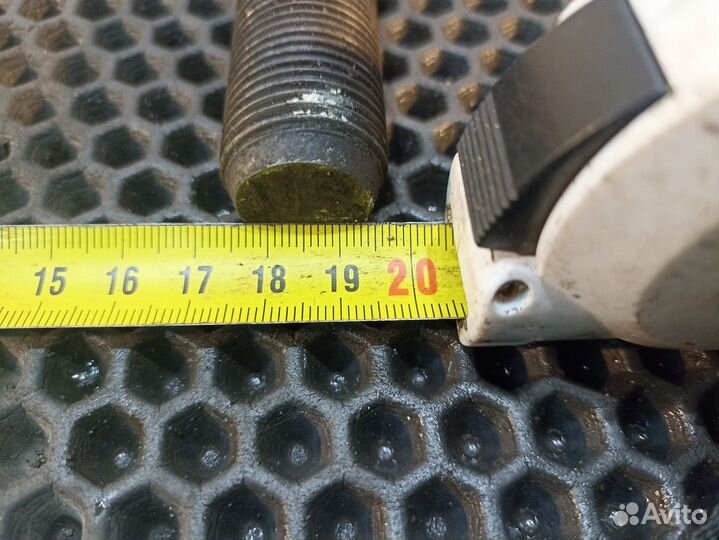 Стремянка задней рессоры