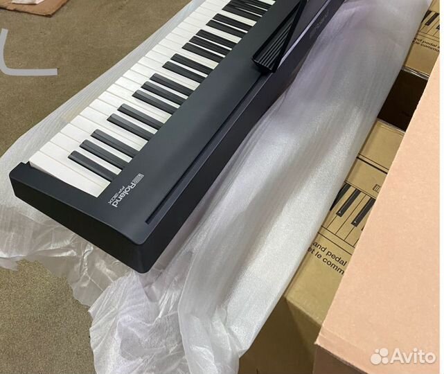 Roland FP-30X B пианино черное и белое новое