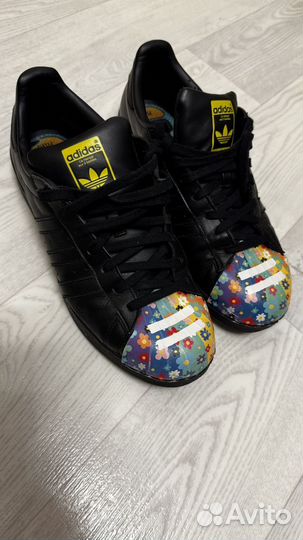 Красовски Adidas superstar pharrell williams