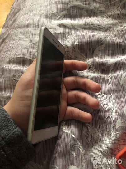 Xiaomi Mi 5, 3/32 ГБ