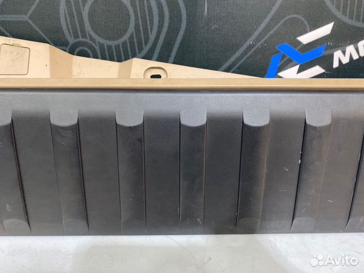 Обшивка двери багажника Bmw X5 E53 N62B44 2005