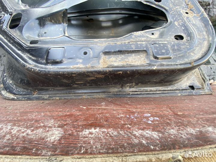 Задняя левая дверь Nissan almera b10 8067095F0B