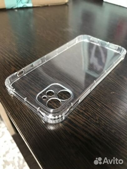 Чехол на iPhone 11