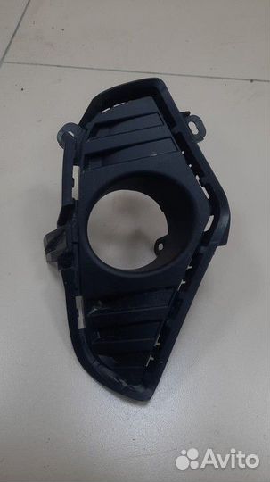 Решетка в бампер правая Toyota RAV4