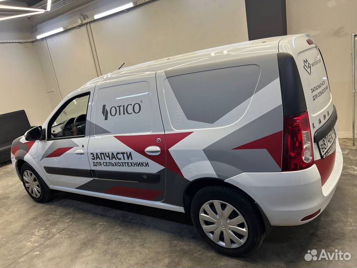 Оклейщик, оклейка авто в рекламу, оклейка фасадов