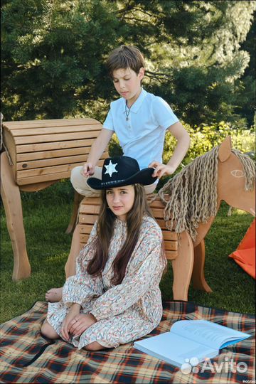 Деревянная лошадка ребенку 9 лет