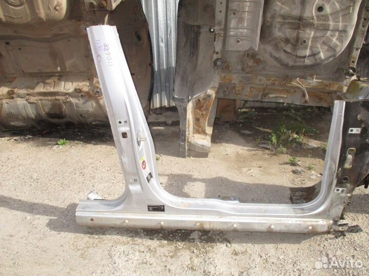 Порог со стойкой правый Skoda Yeti (5L)