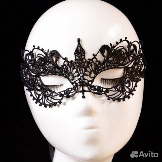 Новая чёрная кружевная карнавальная маска
