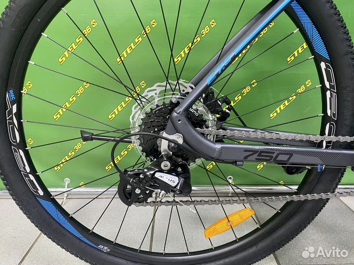 Велосипед горный Stels Navigator-750 MD 27.5