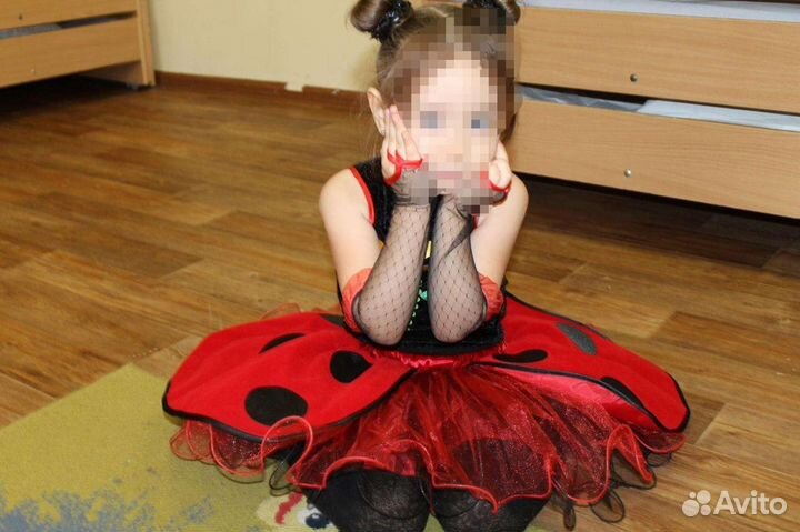 Продам новогодний костюм божьей коровки
