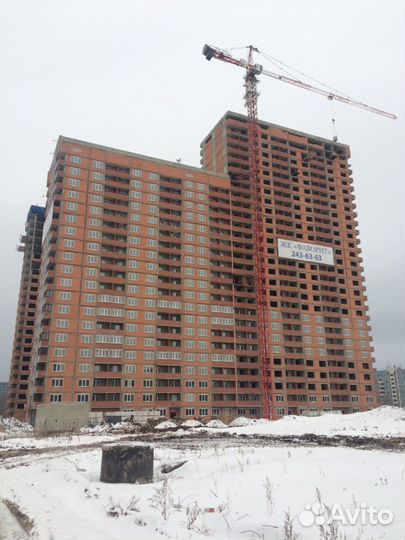 SYM 145 Башенный кран в аренду