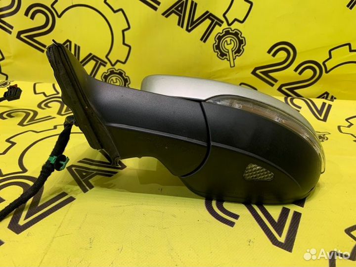 Зеркало заднего вида переднее левое Volkswagen