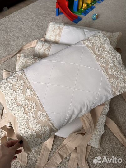 Бортики, подушка и одеяло в детскую кроватку