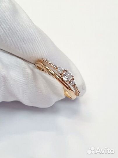 Золотое кольцо с фианитом 17,5р