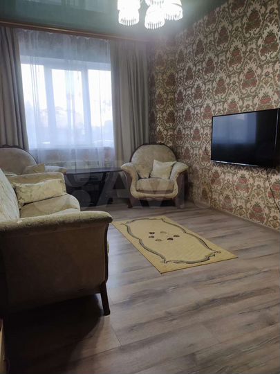 2-к. квартира, 60,5 м², 1/10 эт.