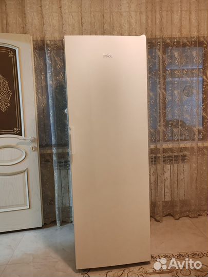 Морозильник вертикальный