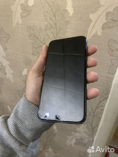 iPhone X, 64 ГБ