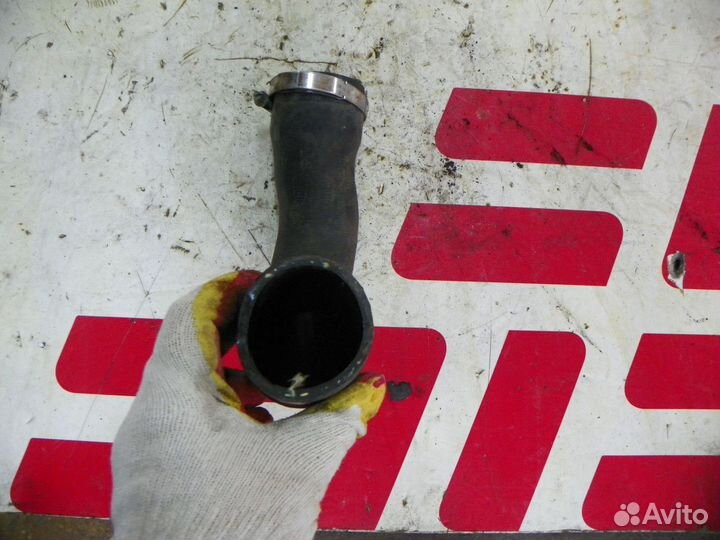 Патрубок интеркулера Skoda Octavia