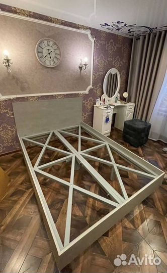 Парящие кровати в наличии