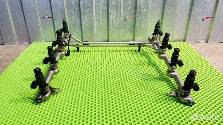 Топливная рейка Audi A8 D3 (4E) 2002-2010