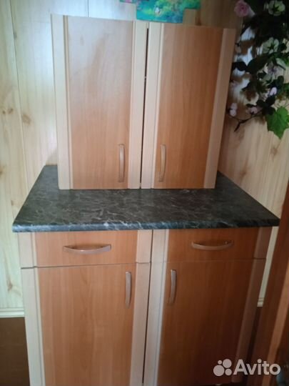 Продам кухонный гарнитур бу