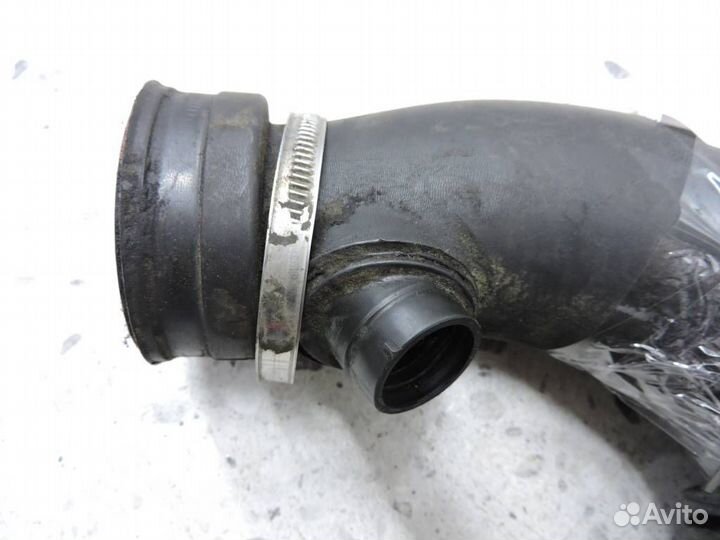 Патрубок воздушного фильтра Mercedes-Benz E-Class