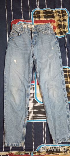 Джинсы bershka mom 34