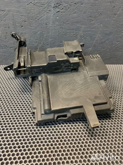 Кронштейн блока управления двигателем передний Bmw