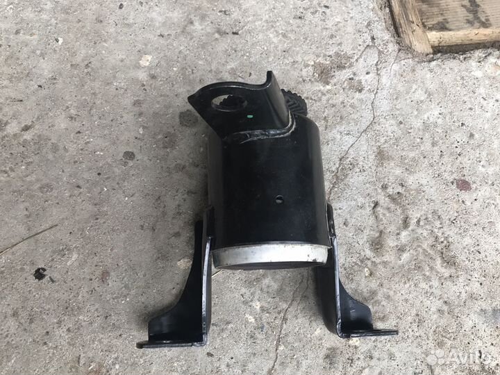 Правая верхняя подушка двигателя Ford Ecosport