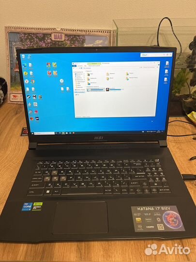 Игровой ноутбук msi katana 17 B12v