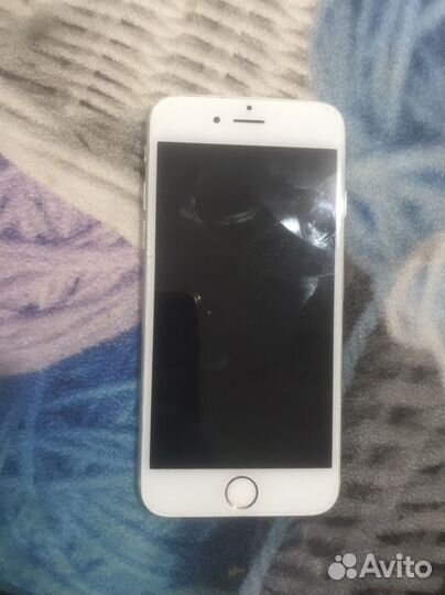 iPhone, 8 ГБ