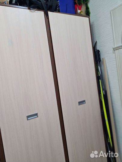 Прихожая с двумя шкафами, бу