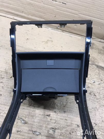 Накладка в салоне Mazda Mazda6 GH L5VE 2011