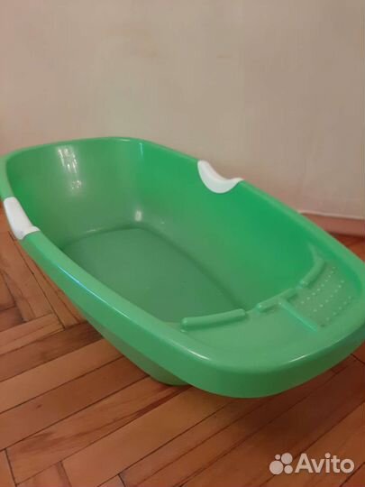 Детская ванночка для купания с горкой
