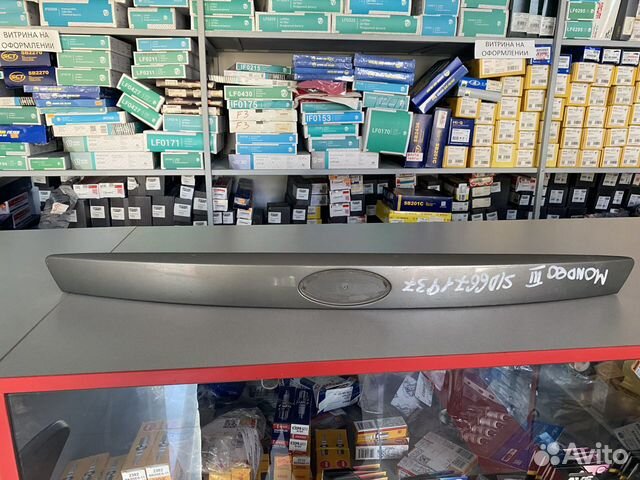 Накладка крышки багажника Ford Mondeo 3 2000-2007